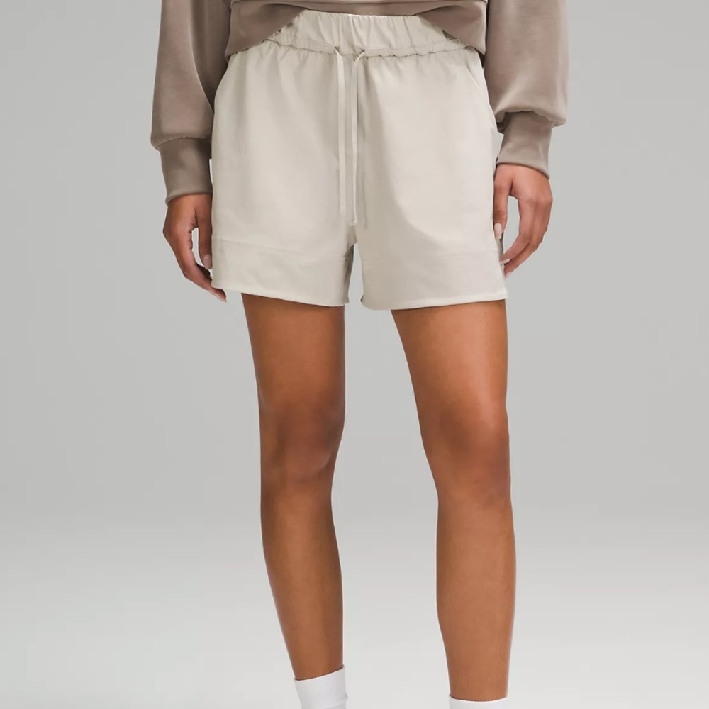 Lululemon Cinchable High Rise Woven Short 3.5”